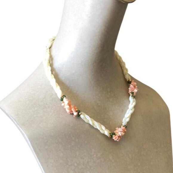 Retro Beach Theme Multi White Intertwined Ropes Pink Beads Boho Chic Necklace - Picture 4 of 8